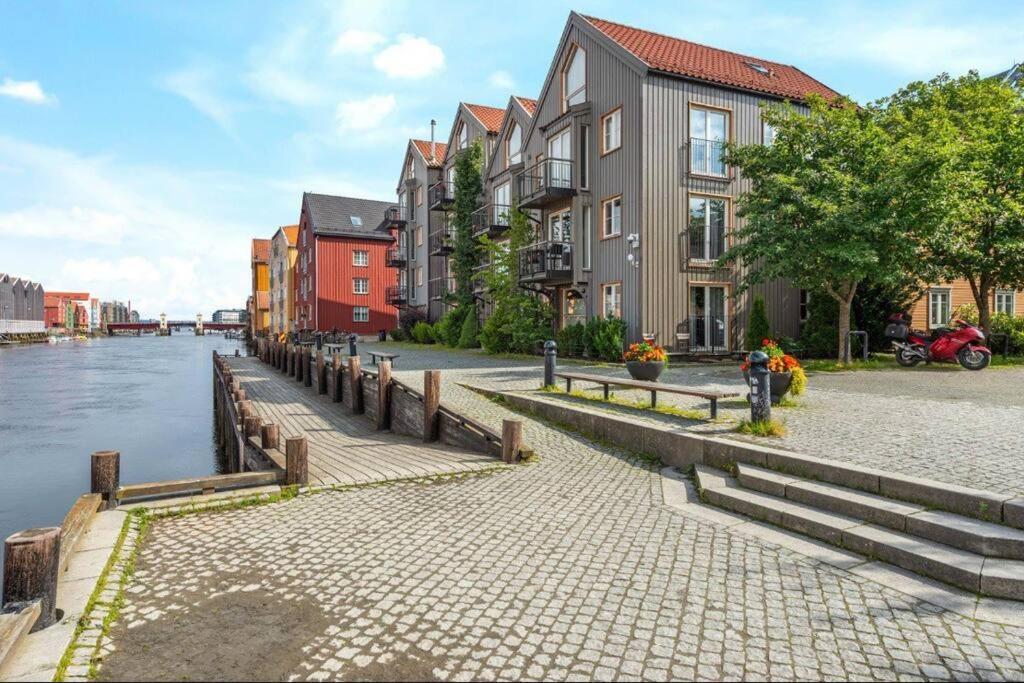 Bakklandets Perle 3-Roms Apartamento Trondheim Exterior foto