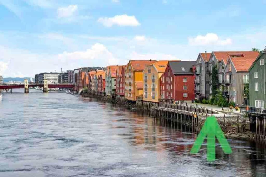 Bakklandets Perle 3-Roms Apartamento Trondheim Exterior foto